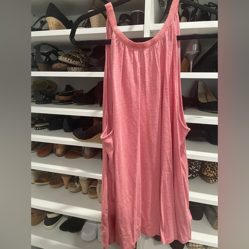 GAP high neck salmon tank size XXL